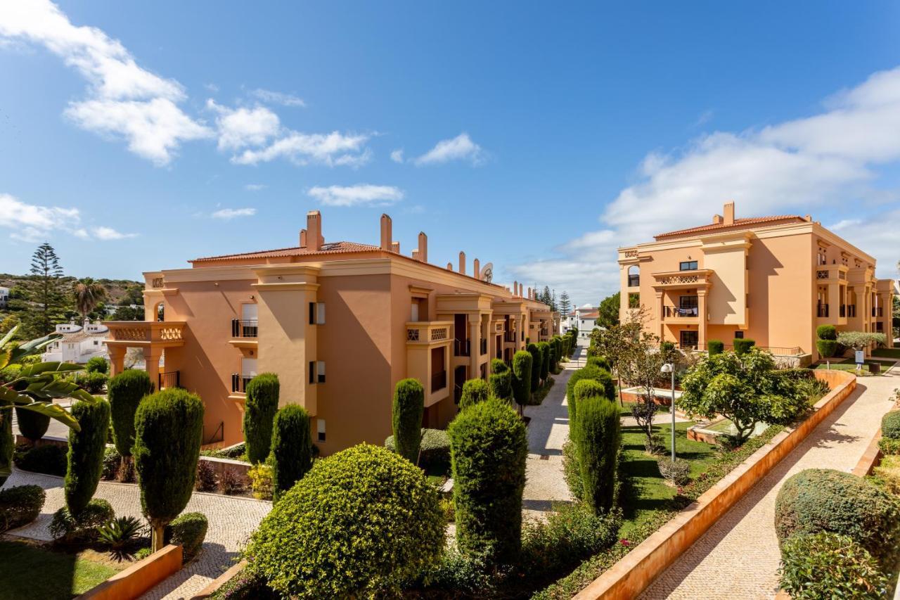 Sun And Sea - Baia Da Luz Apartment エクステリア 写真